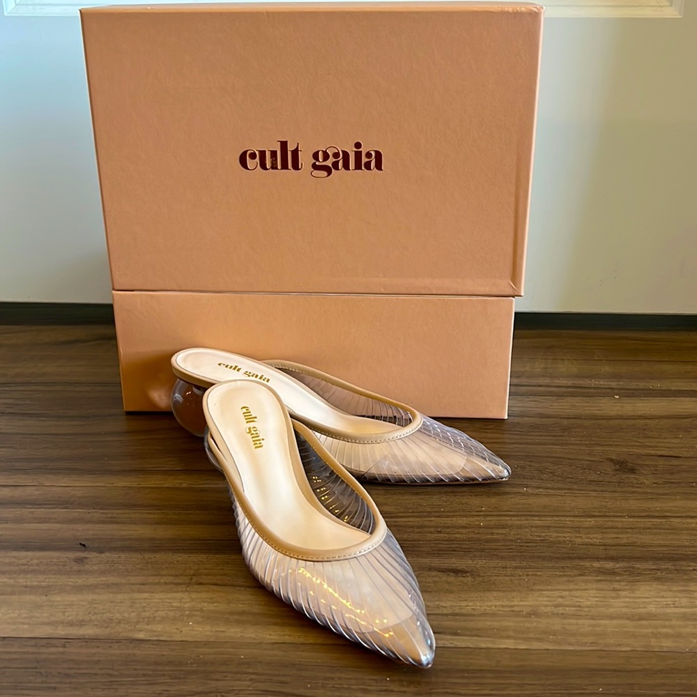 Cult Gaia clear heel